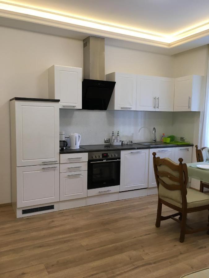 Apartment Top Diplomat Prag Exterior foto